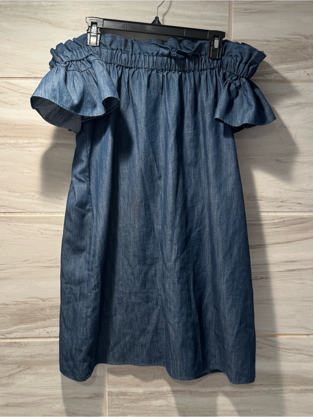Anthropologie Corey Lynn
Calter Chambray Off
Shoulder Ruffle Dress Size X-Small - Picture 3 of 9